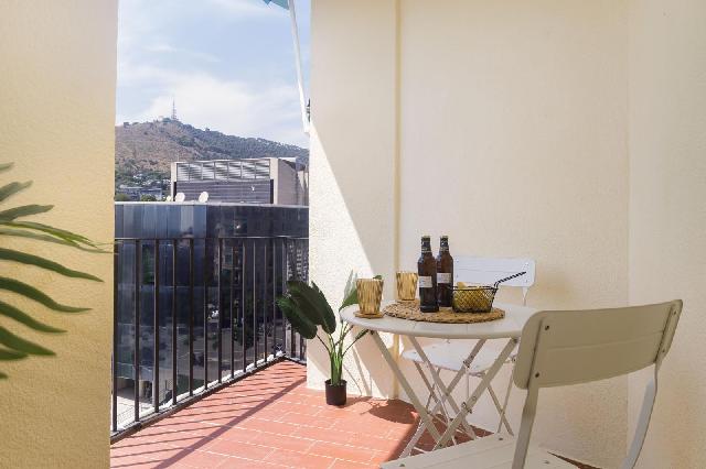 Imagen 2 Inmueble 303055 - Piso en venta en Barcelona / Próximo al Cuartel del Bruc