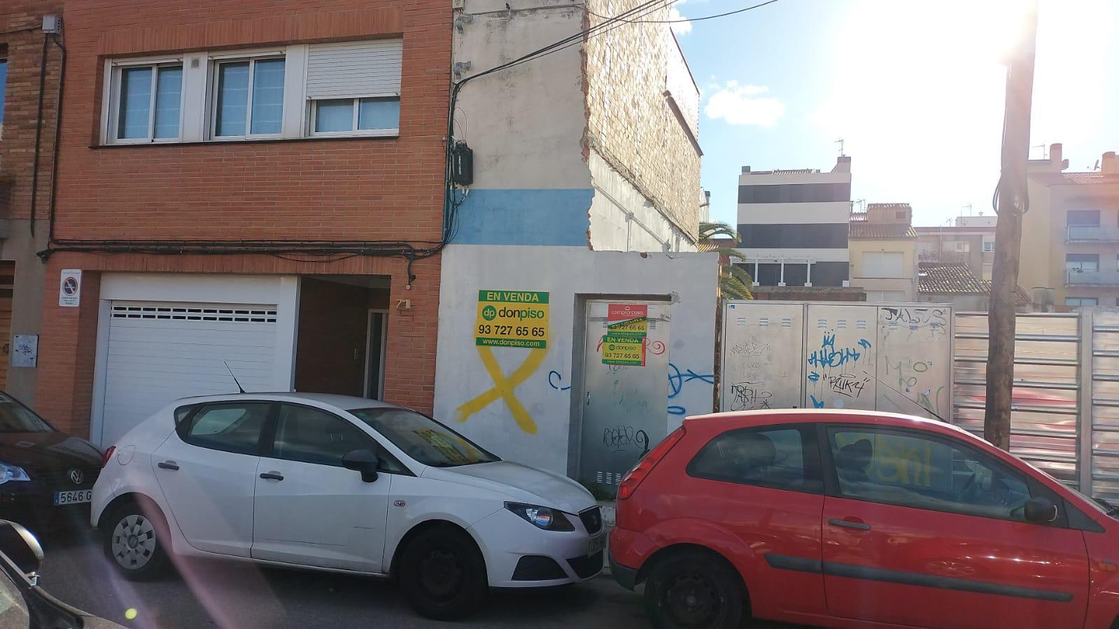 Imagen 1 Solar Urbano en venta en Sabadell / C/ Montllor Pujal