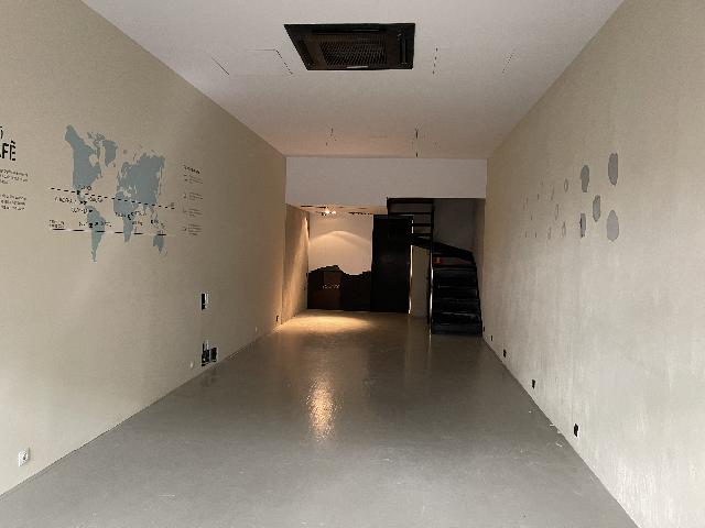 Imagen 1 Inmueble 260994 - Local Comercial en alquiler en Sabadell / En la misma Rambla, junto al Ayuntamiento.