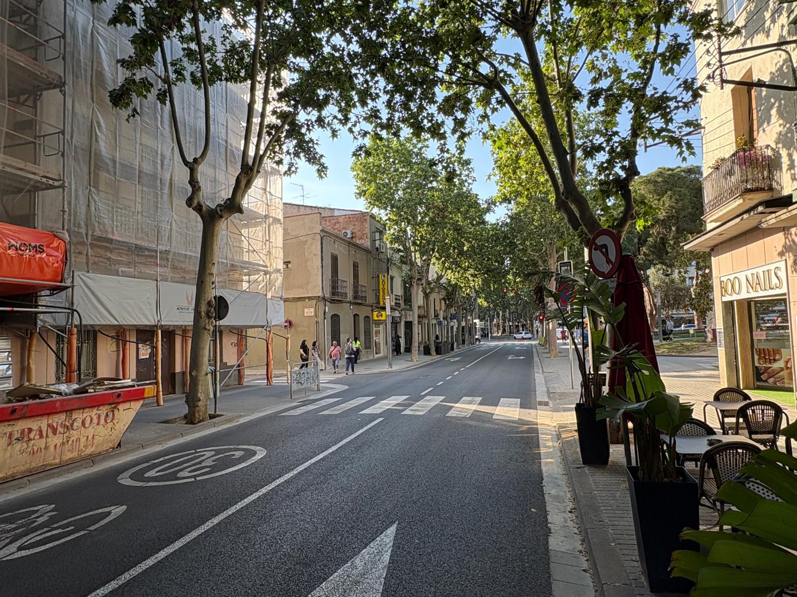 Imagen 4 Local Comercial en alquiler en Sabadell / Obra nueva. Local con salida de humos en Via Massagué