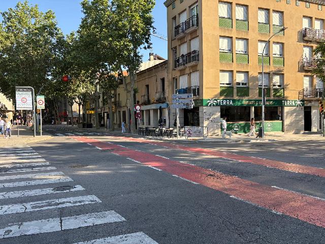 Imagen 12 Inmueble 278893 - Local Comercial en alquiler en Sabadell / Obra nueva. Local con salida de humos en Via Massagué