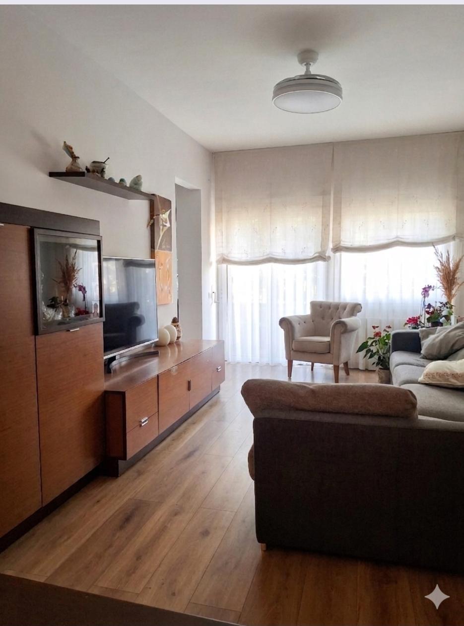 Imagen 2 Piso en venta en Sabadell / Avenida Barbera