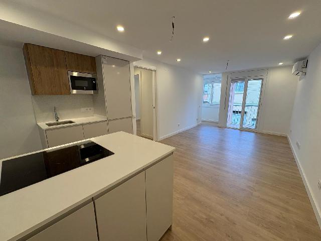 Imagen 1 Inmueble 288440 - Piso en venta en Sabadell / Junto a la Plaza Creu Alta