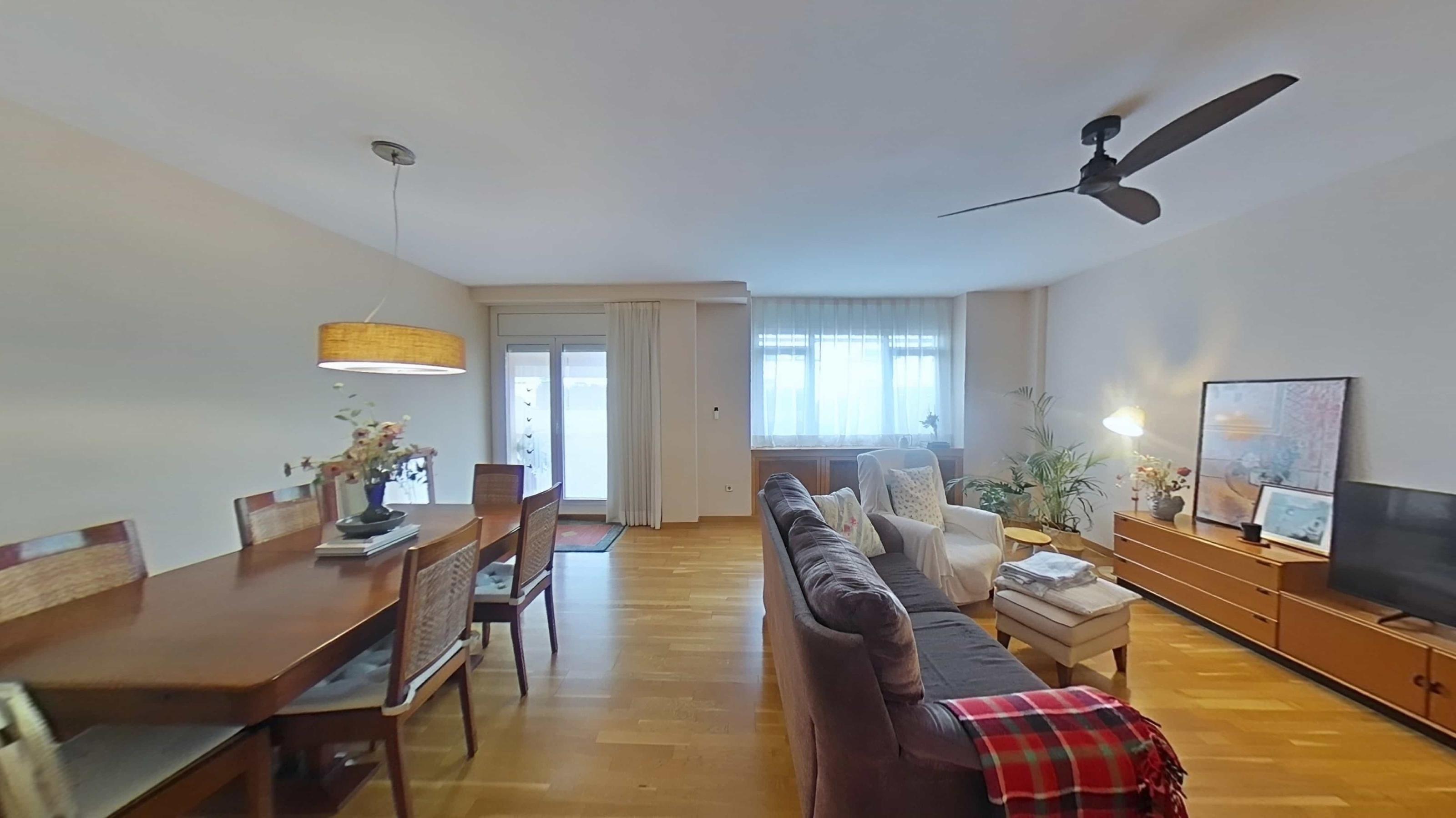 Imagen 2 Piso en venta en Sabadell / Junto a Rambla.