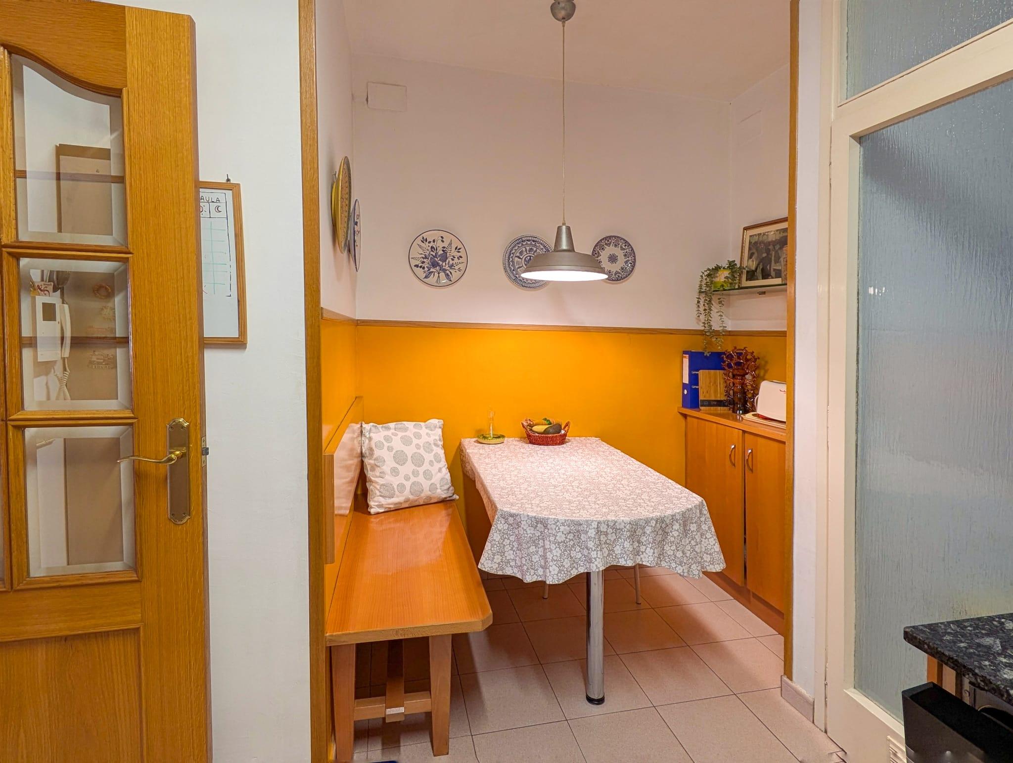 Imagen 3 Piso en venta en Sabadell / Junto a Rambla.