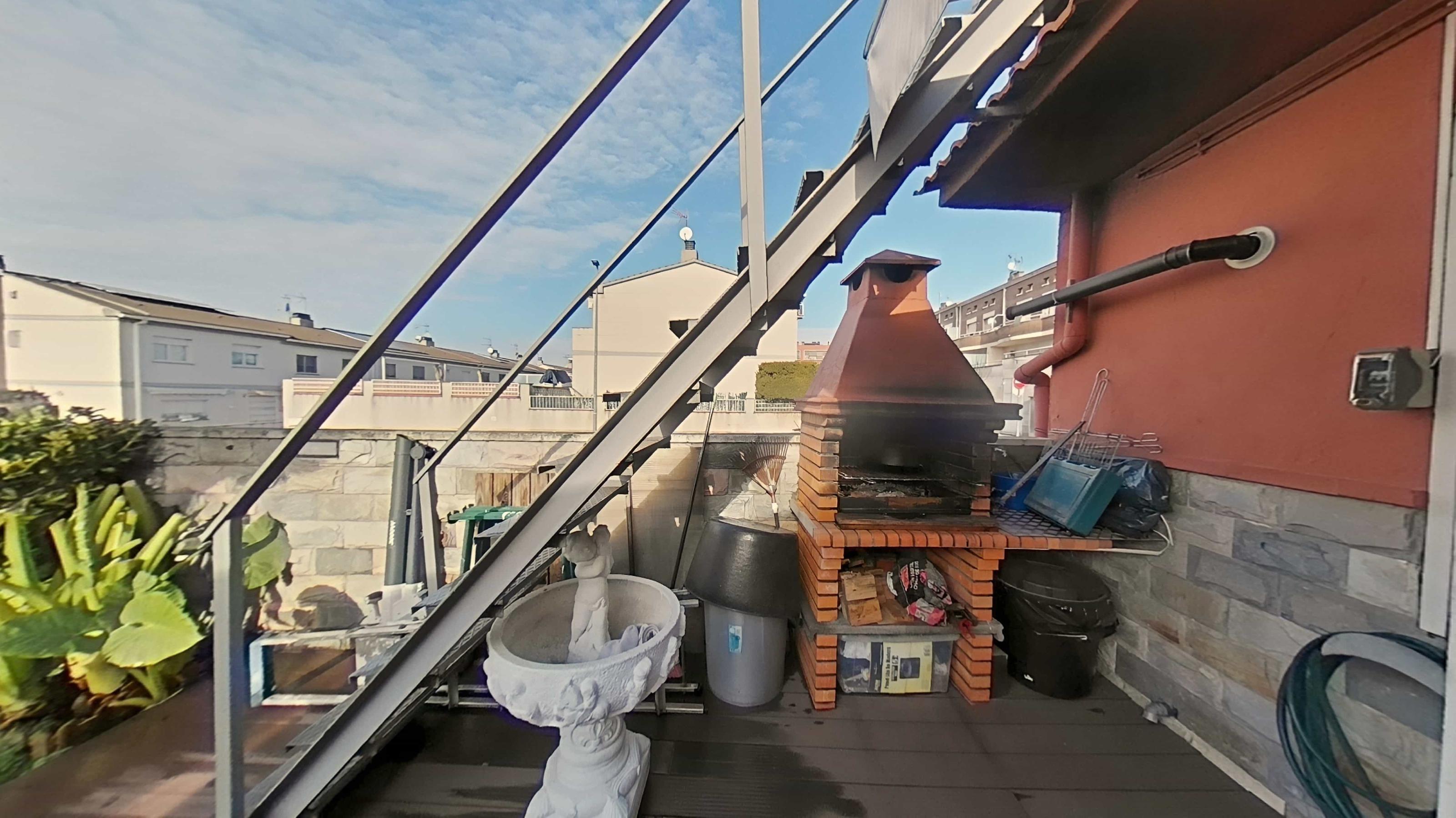 Imagen 38 Casa en venta en Polinyà / Polinya al lado del pabellón deportivo 