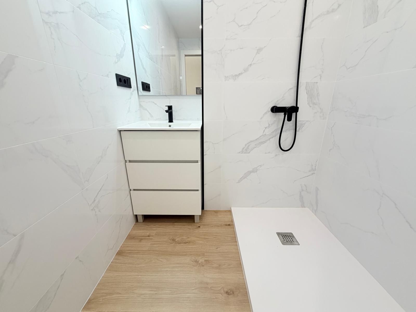 Imagen 8 Piso en venta en Sabadell / Junto al Passeig Almogavars