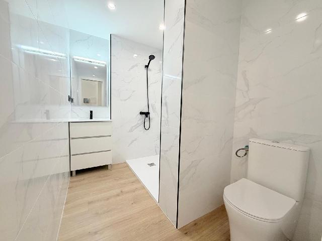 Imagen 10 Inmueble 296774 - Piso en venta en Sabadell / Junto al Passeig Almogavars