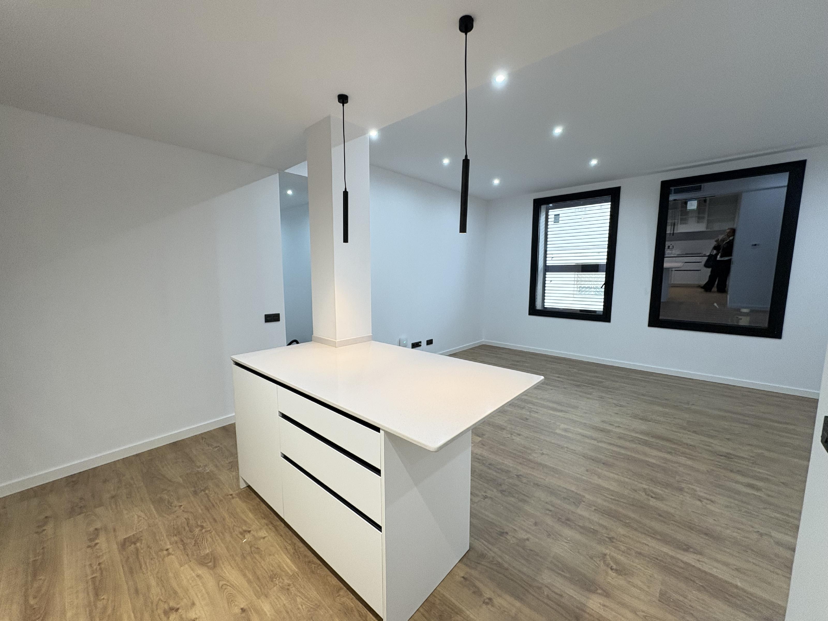 Imagen 5 Planta Baja en venta en Sabadell / Junto a C/ Salut