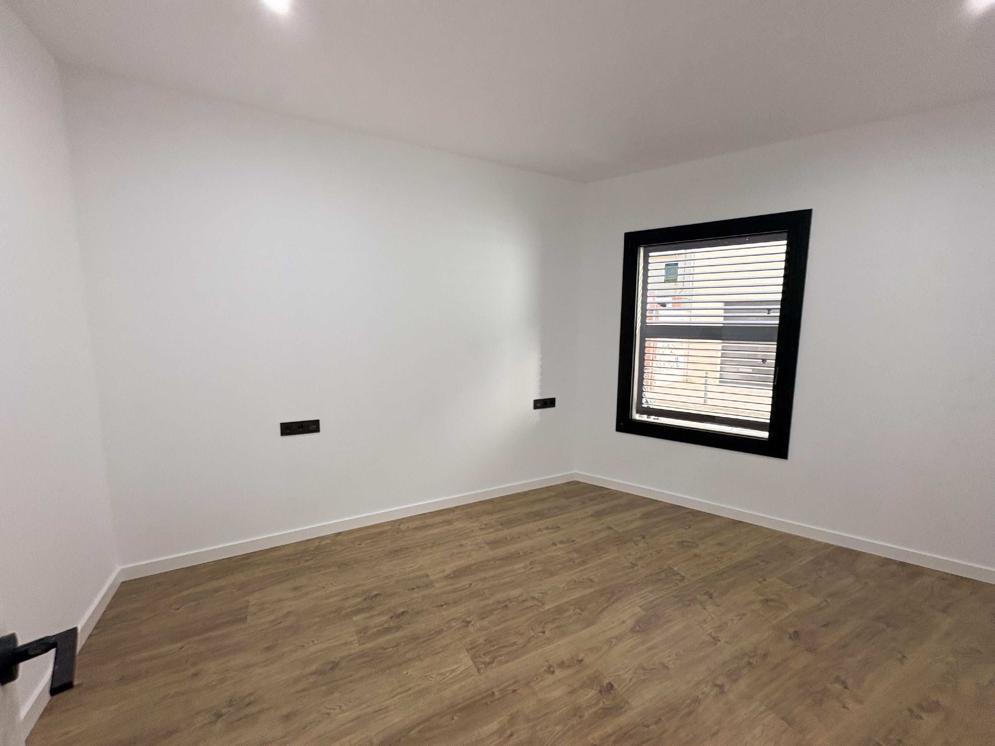 Imagen 4 Planta Baja en venta en Sabadell / Junto a C/ Salut