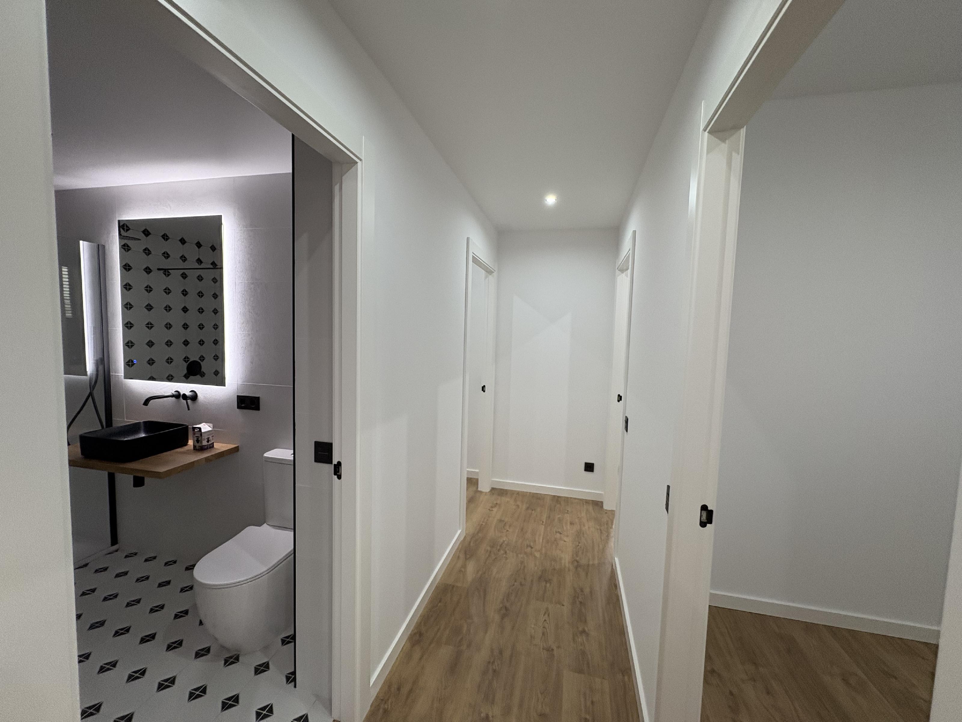 Imagen 11 Planta Baja en venta en Sabadell / Junto a C/ Salut