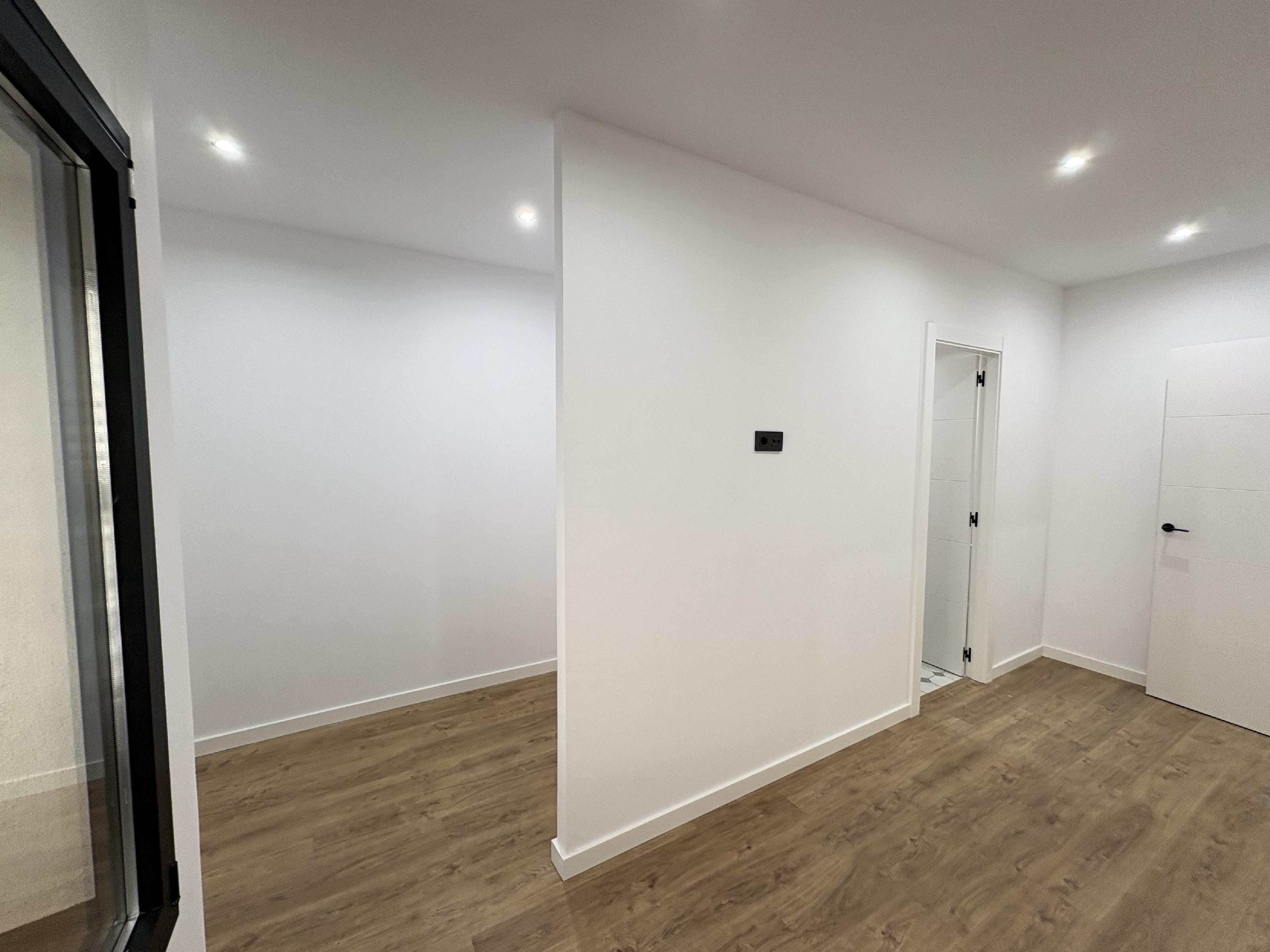 Imagen 8 Planta Baja en venta en Sabadell / Junto a C/ Salut