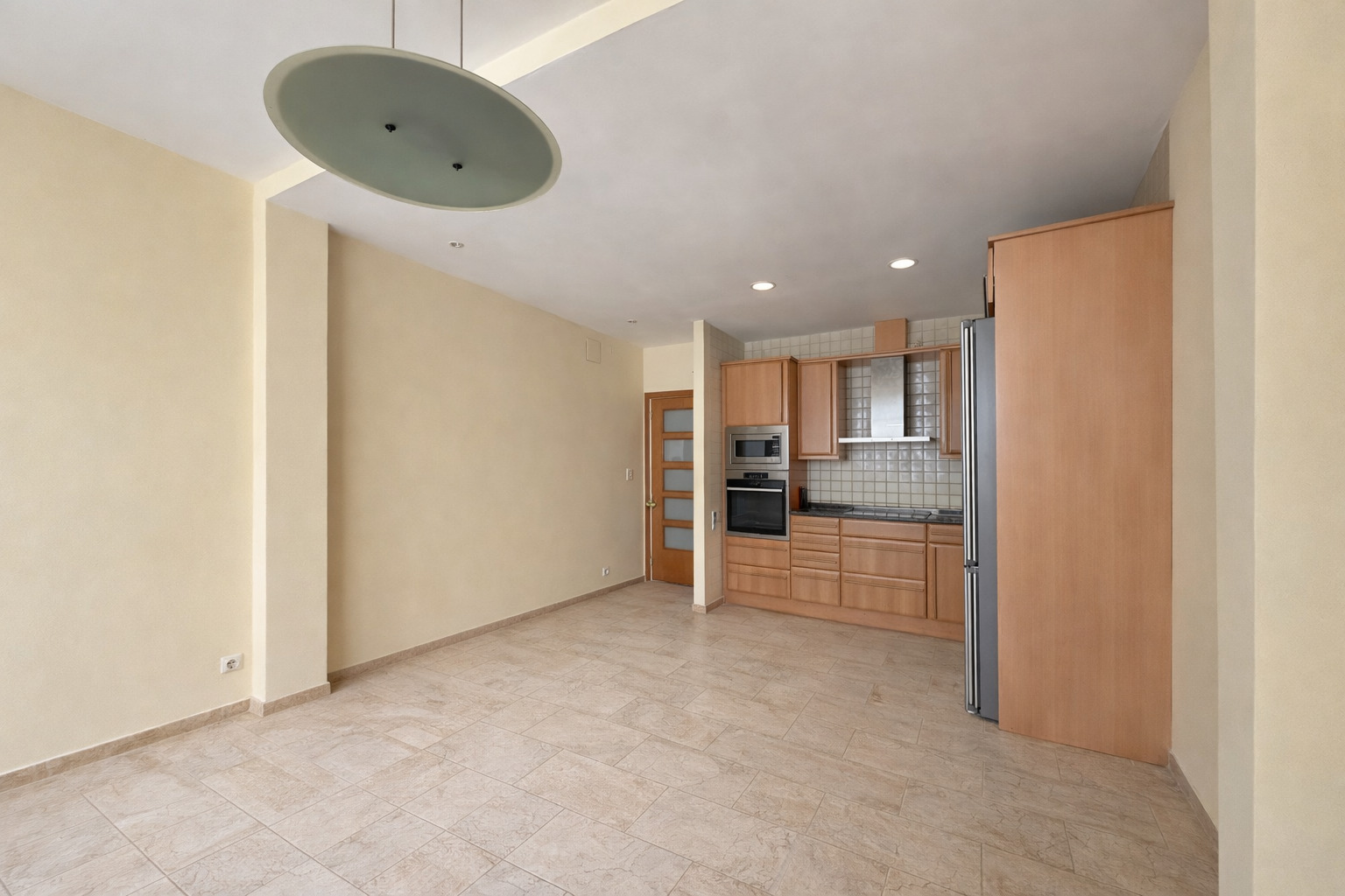 Imagen 2 Casa Adosada en venta en Sabadell / Zona centro junto todos lo servicios y transporte.