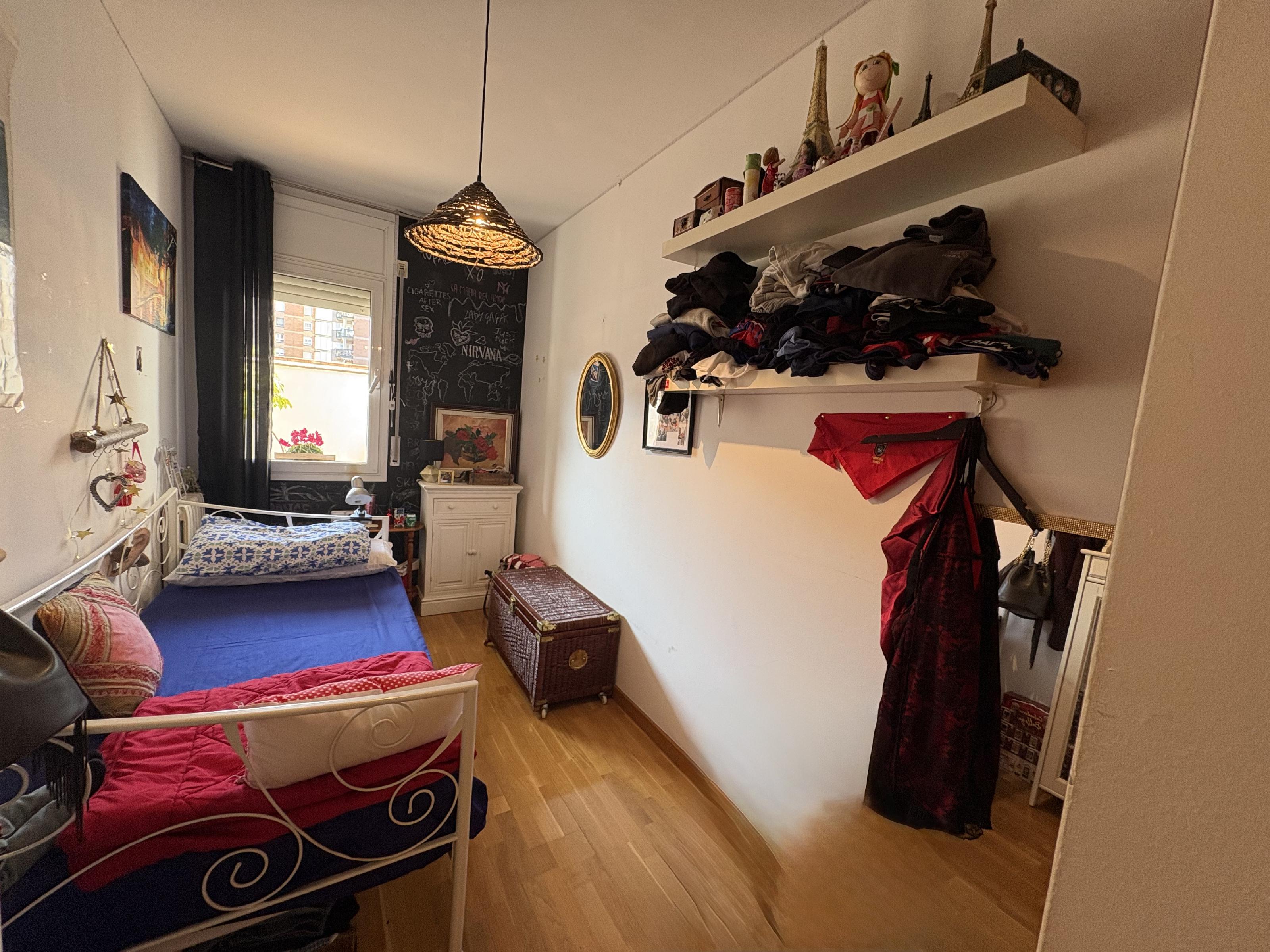 Imagen 29 Piso en venta en Sabadell / Al lado de la estación de autobuses.