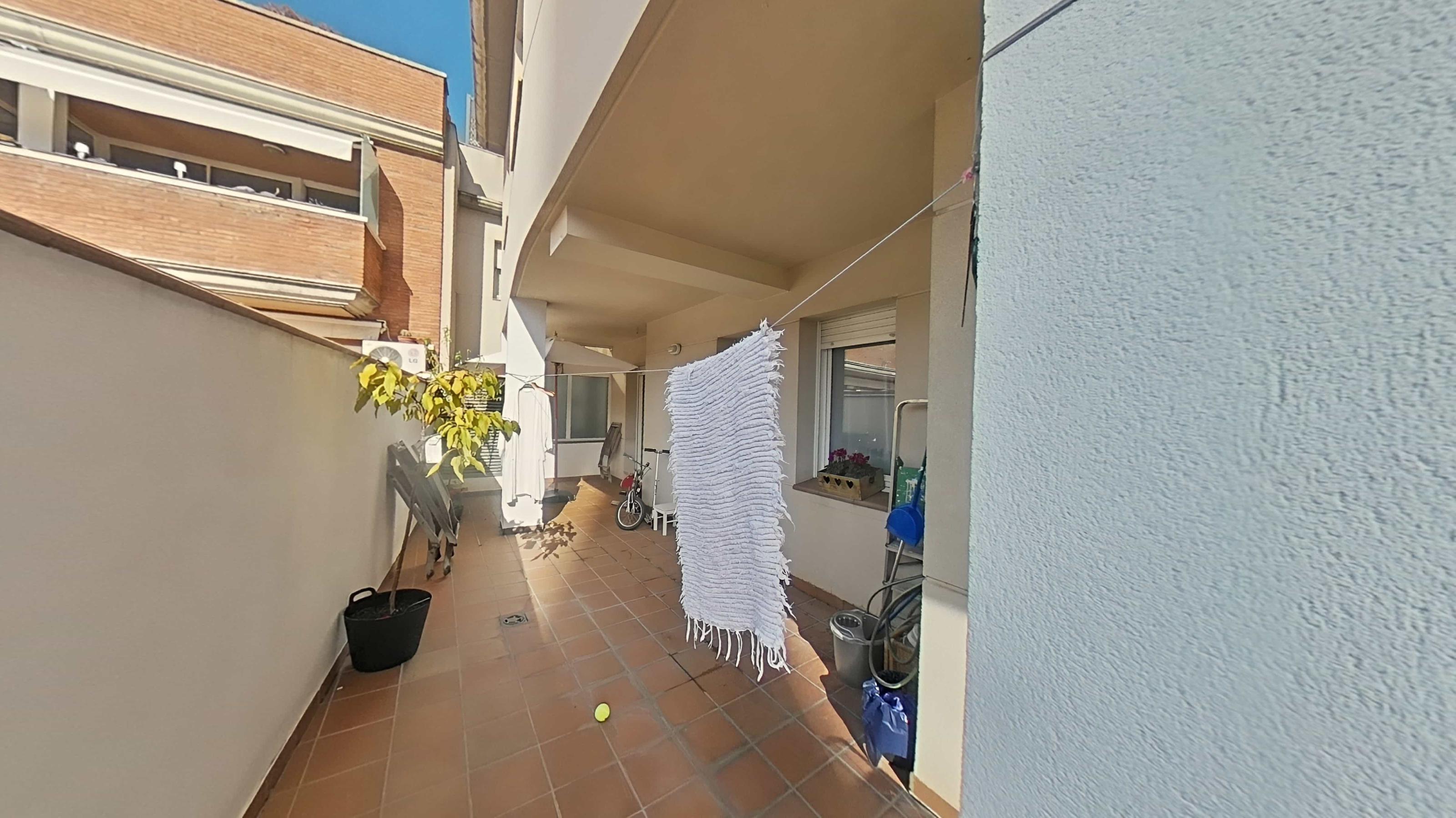 Imagen 4 Piso en venta en Sabadell / Al lado de la estación de autobuses.