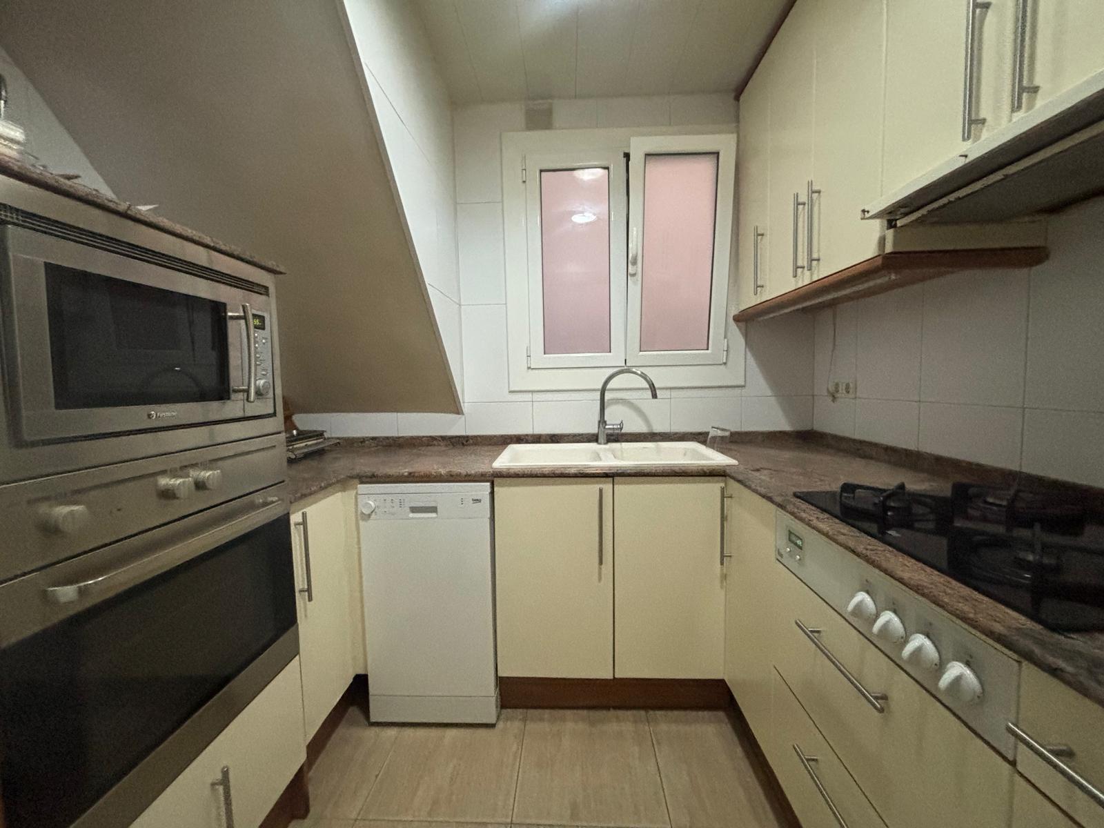 Imagen 3 Casa en venta en Sabadell / Junto Pl. Marcet y muy cerca de Hospital Taulí