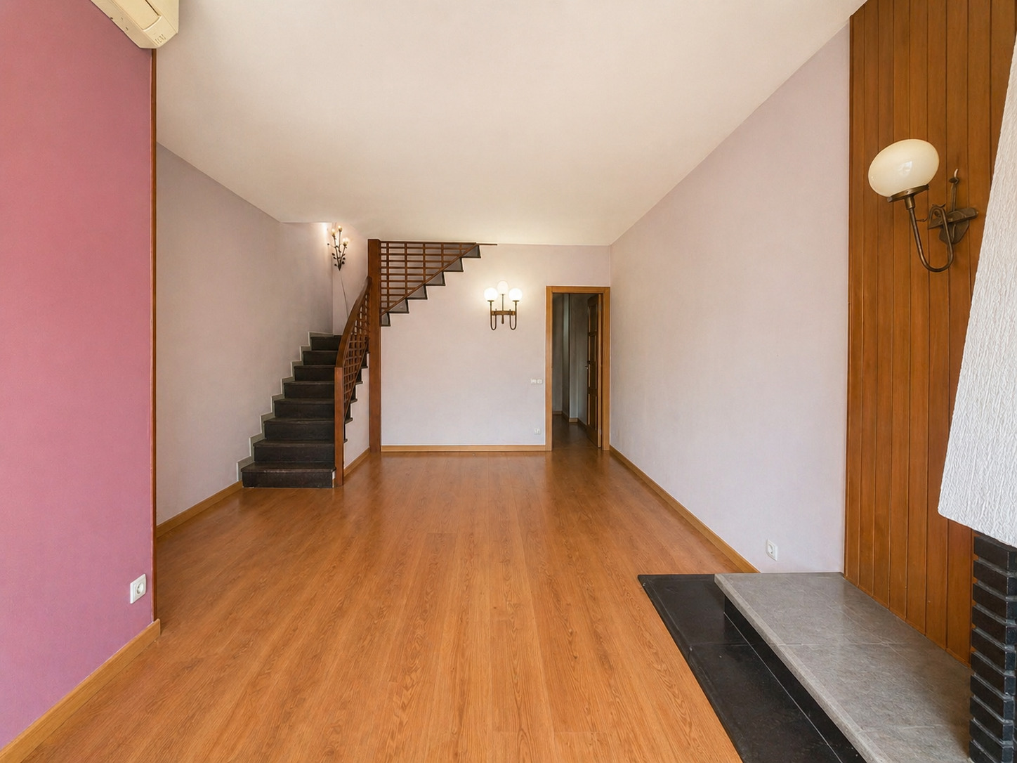 Imagen 1 Casa en venta en Sabadell / Junto Pl. Marcet y muy cerca de Hospital Taulí