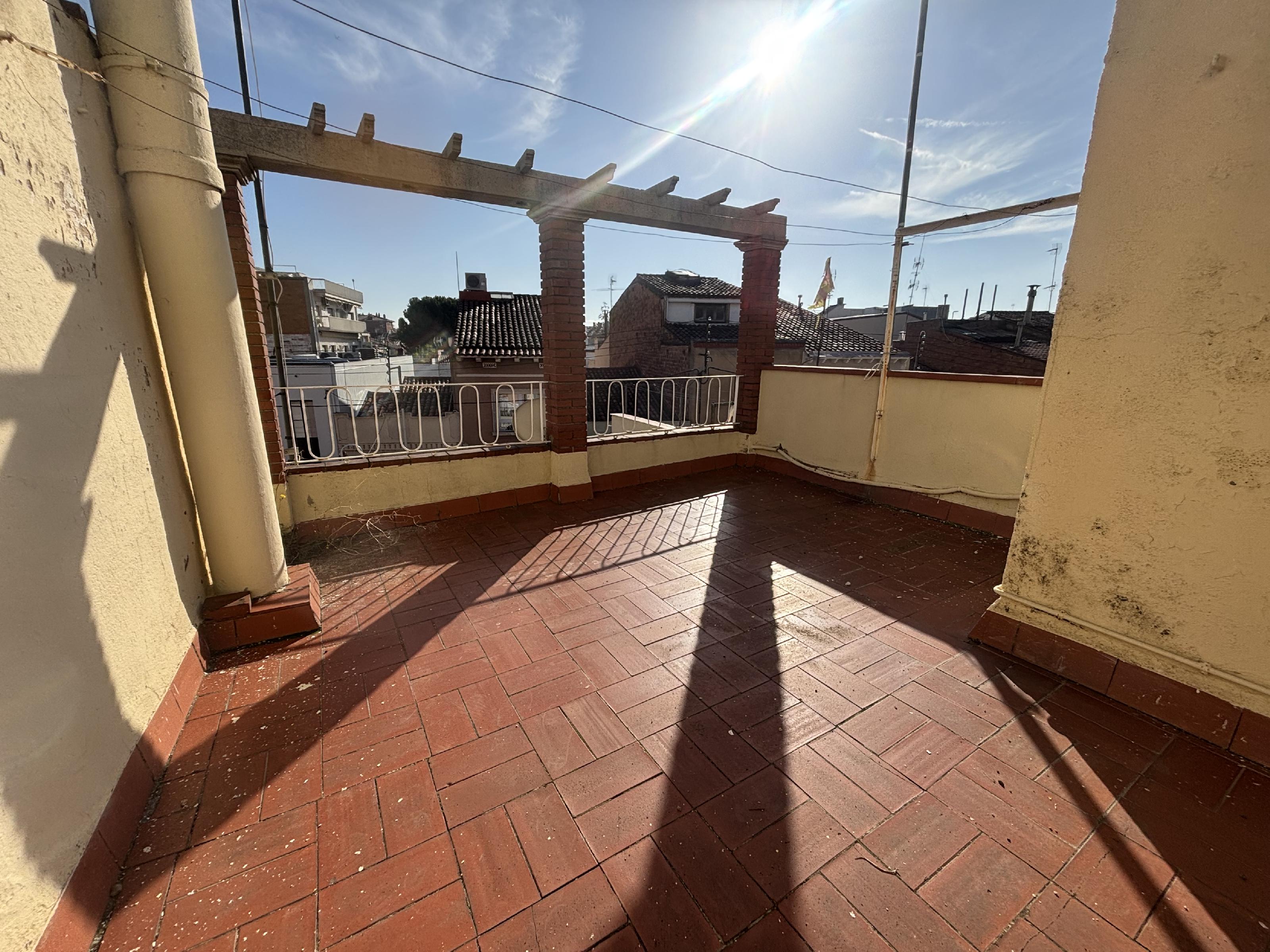 Imagen 10 Casa en venta en Sabadell / Junto Pl. Marcet y muy cerca de Hospital Taulí