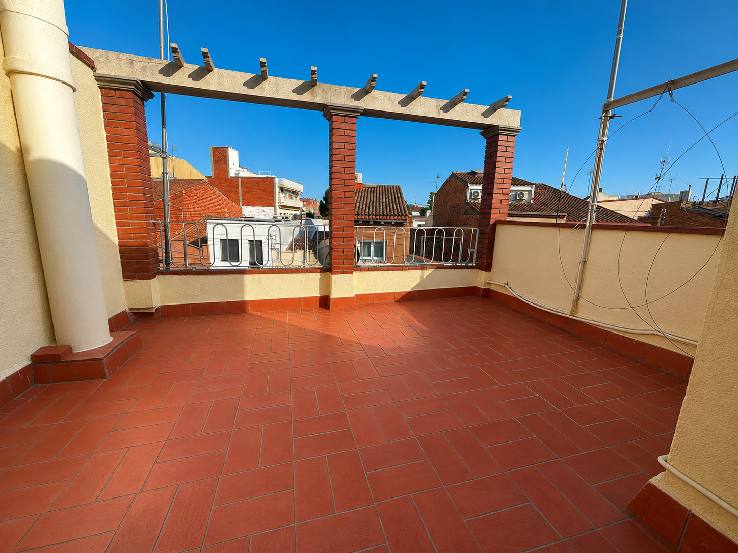 Imagen 18 Casa en venta en Sabadell / Junto Pl. Marcet y muy cerca de Hospital Taulí