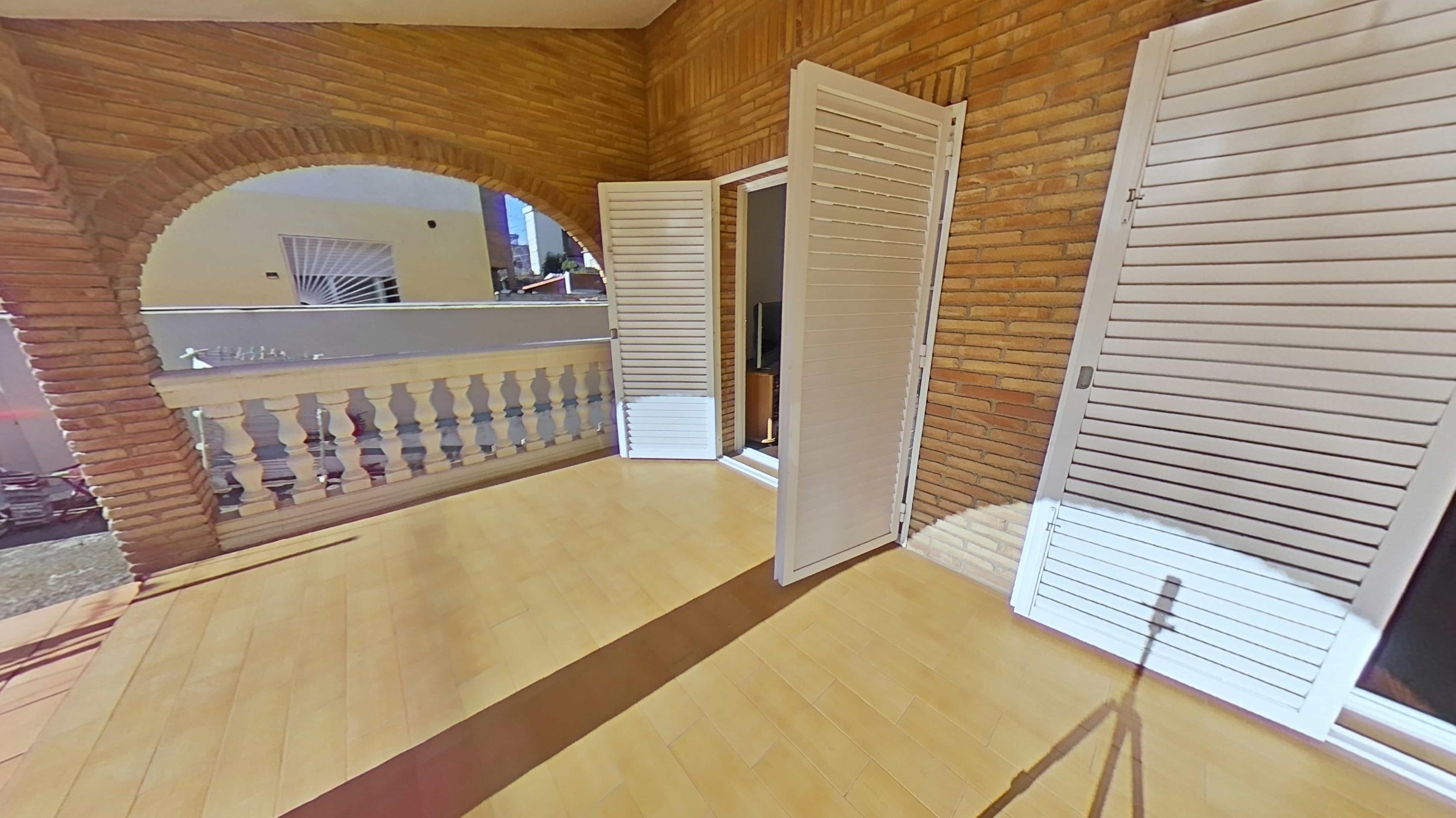 Imagen 3 Casa en venta en Montcada I Reixac / Santa María de Montcada, cerca del parque de Can Olller