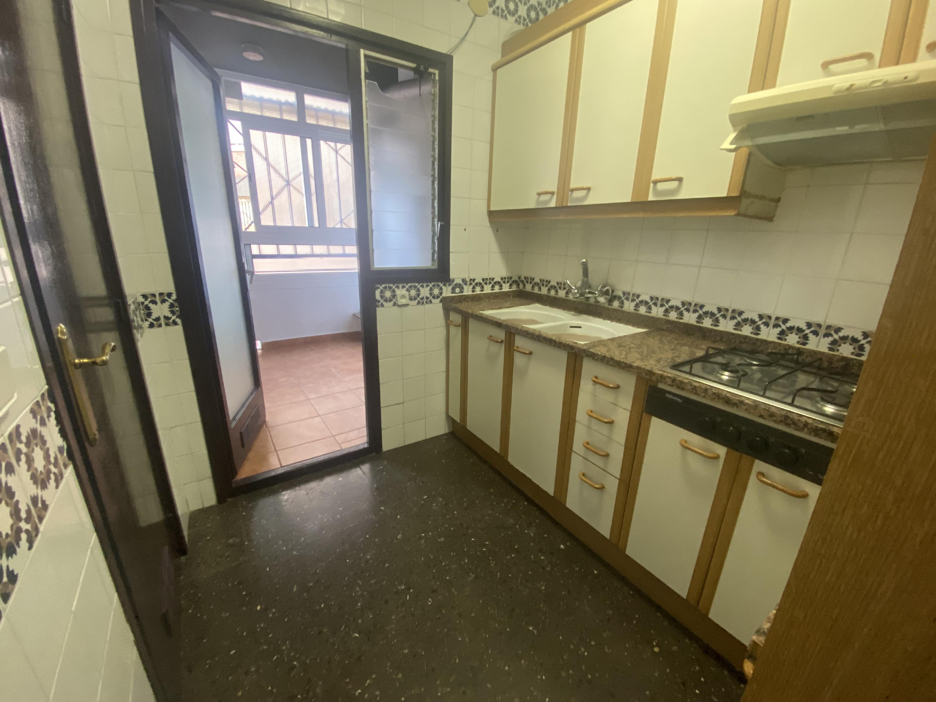 Imagen 2 Piso en venta en Sabadell / Junto al Corte Inglés