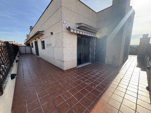 Imagen 2 Inmueble 299584 - Ático en venta en Sabadell / Zona Castellarnau