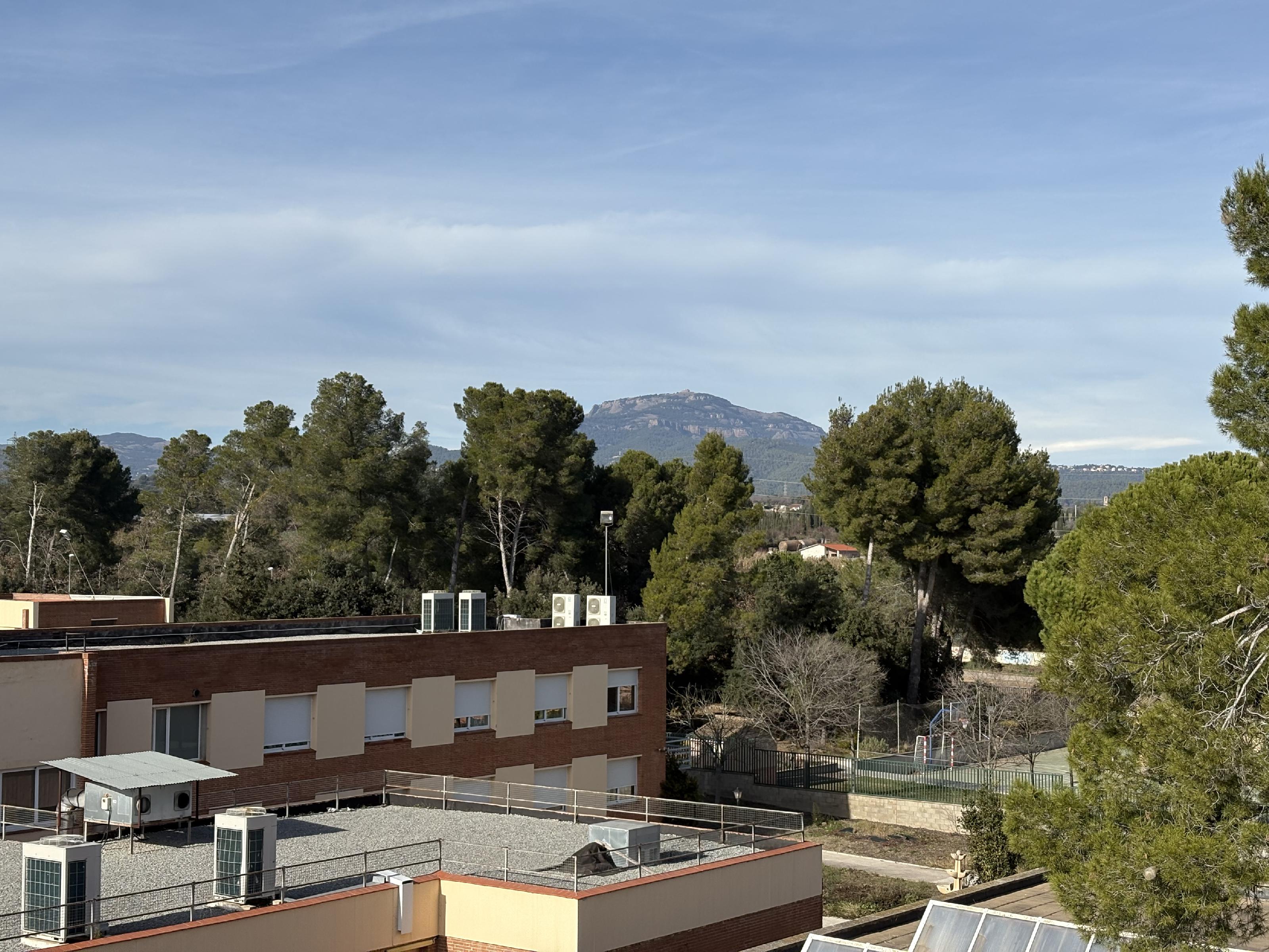 Imagen 1 Ático en venta en Sabadell / Zona Castellarnau