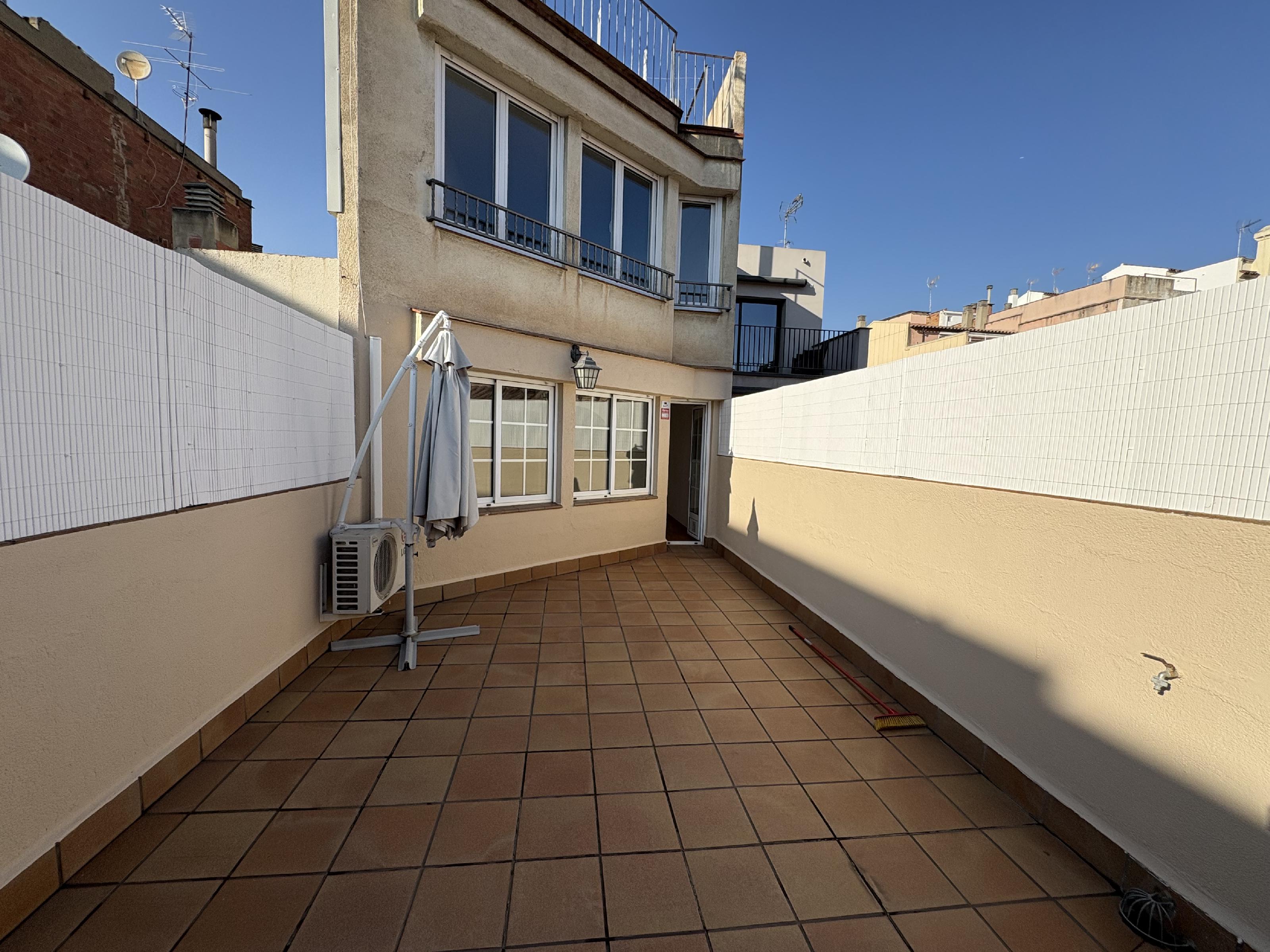 Imagen 1 Piso en alquiler en Sabadell / Junto a Plaza del Gas