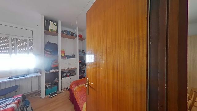 Imagen 6 Inmueble 299932 - Piso en venta en Sabadell / Al lado del colegio Ribatallada