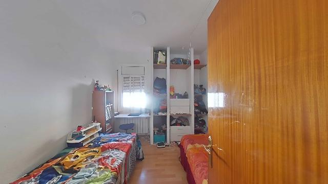 Imagen 4 Inmueble 299932 - Piso en venta en Sabadell / Al lado del colegio Ribatallada