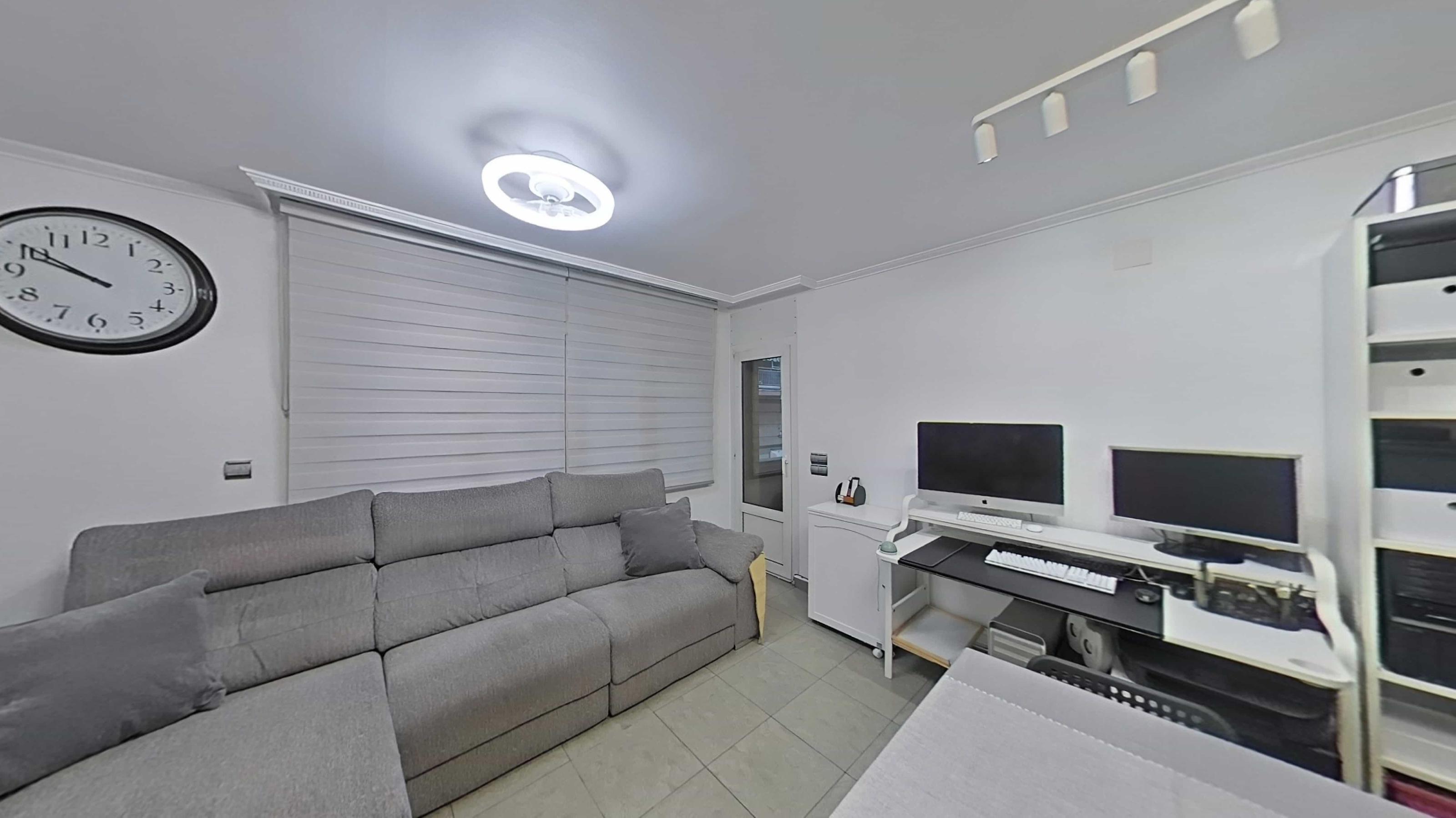 Imagen 1 Piso en venta en Barberà Del Vallès / A  3 minutos del ajuntamiento de barbera del valles 