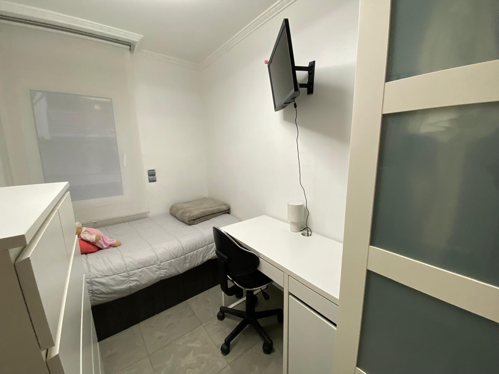 Imagen 11 Piso en venta en Barberà Del Vallès / A  3 minutos del ajuntamiento de barbera del valles 