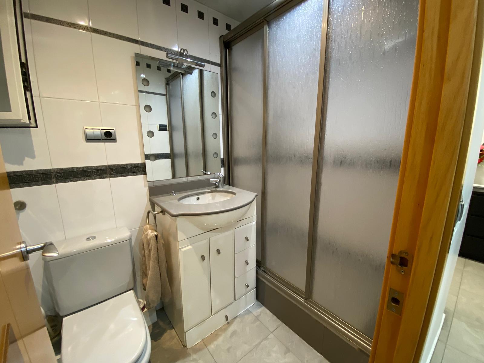 Imagen 13 Piso en venta en Barberà Del Vallès / A  3 minutos del ajuntamiento de barbera del valles 