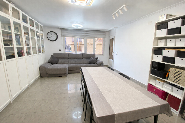 Imagen 6 Inmueble 299955 - Piso en venta en Barberà Del Vallès / A  3 minutos del ajuntamiento de barbera del valles 