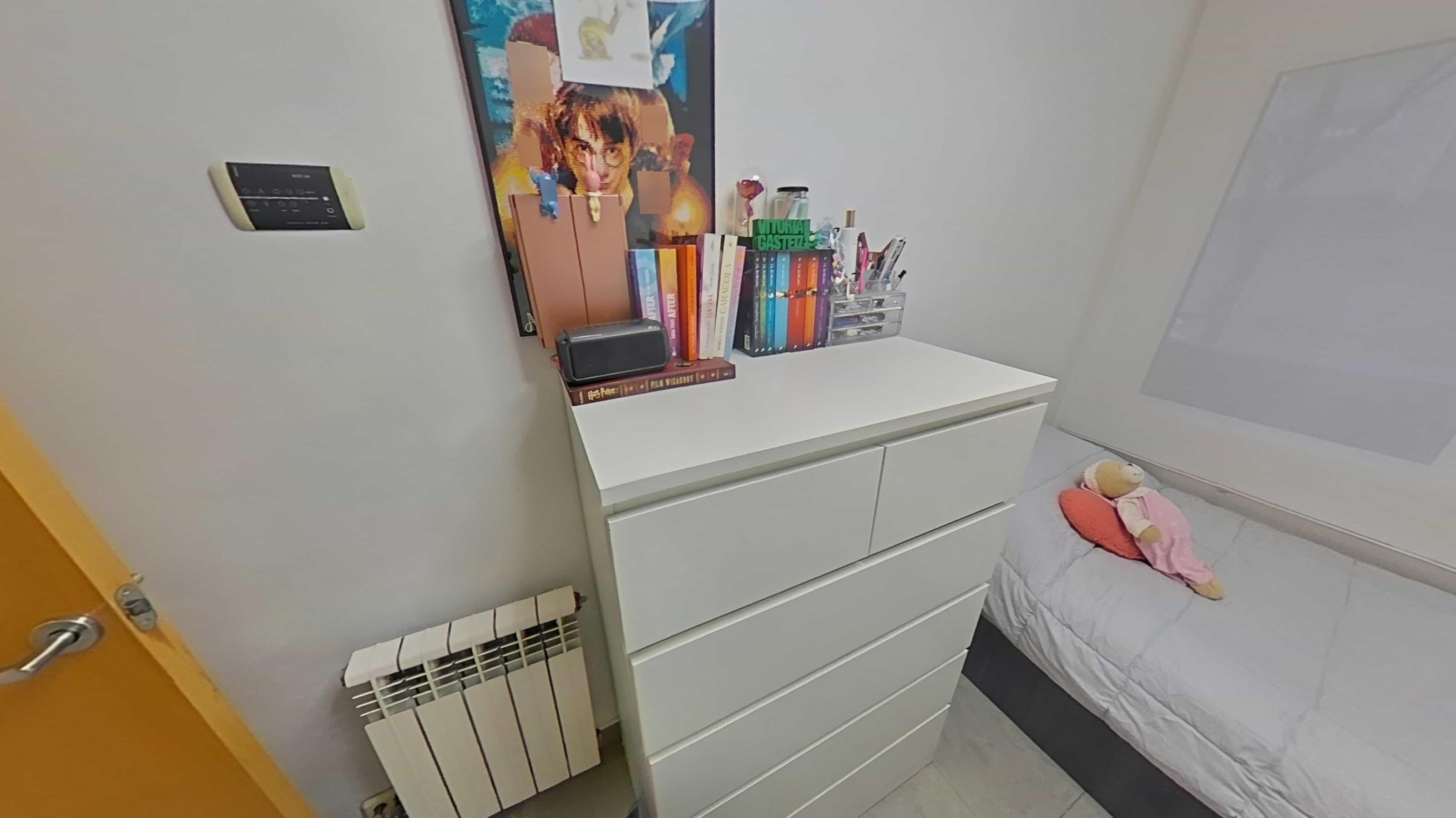 Imagen 40 Piso en venta en Barberà Del Vallès / A  3 minutos del ajuntamiento de barbera del valles 