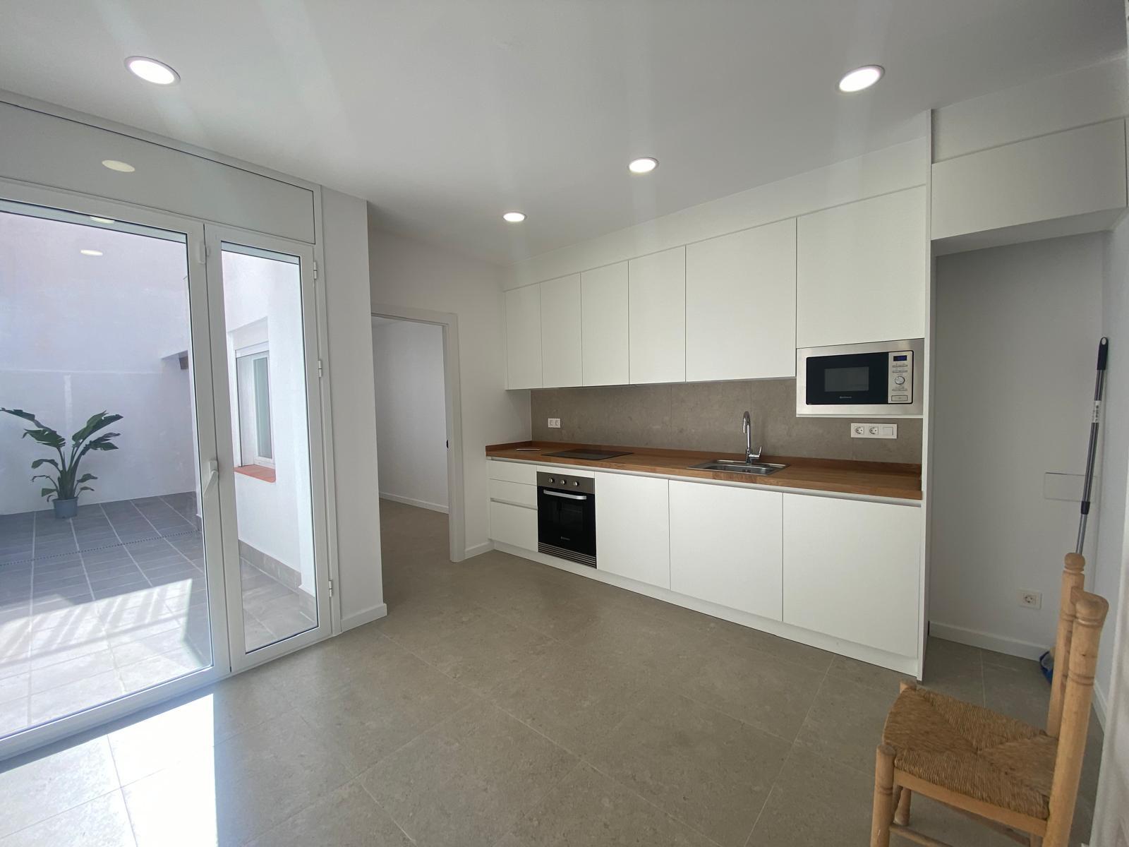 Imagen 1 Planta Baja en venta en Sabadell / Al lado del colegio Escola Pia 