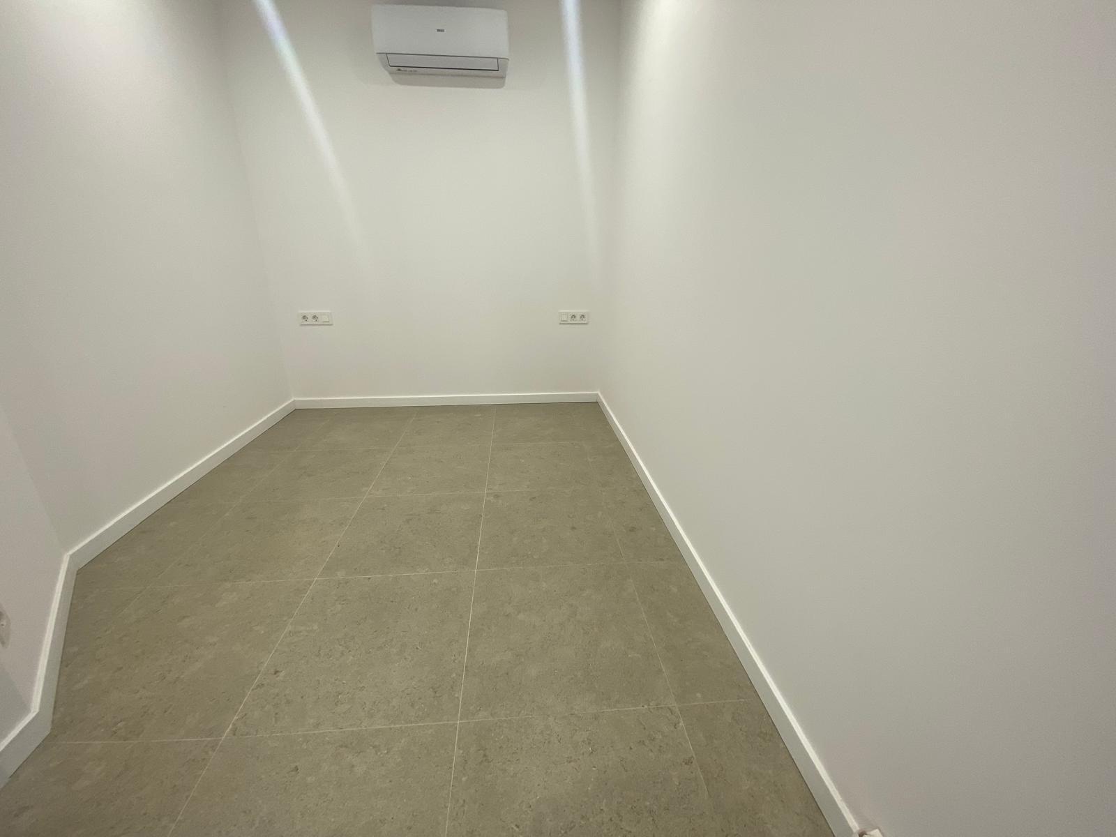 Imagen 10 Planta Baja en venta en Sabadell / Al lado del colegio Escola Pia 