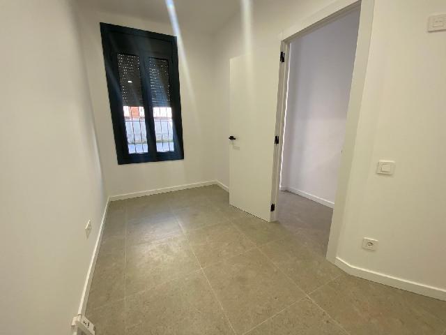 Imagen 5 Inmueble 300343 - Piso en venta en Sabadell / Al lado del colegio Escola Pia 