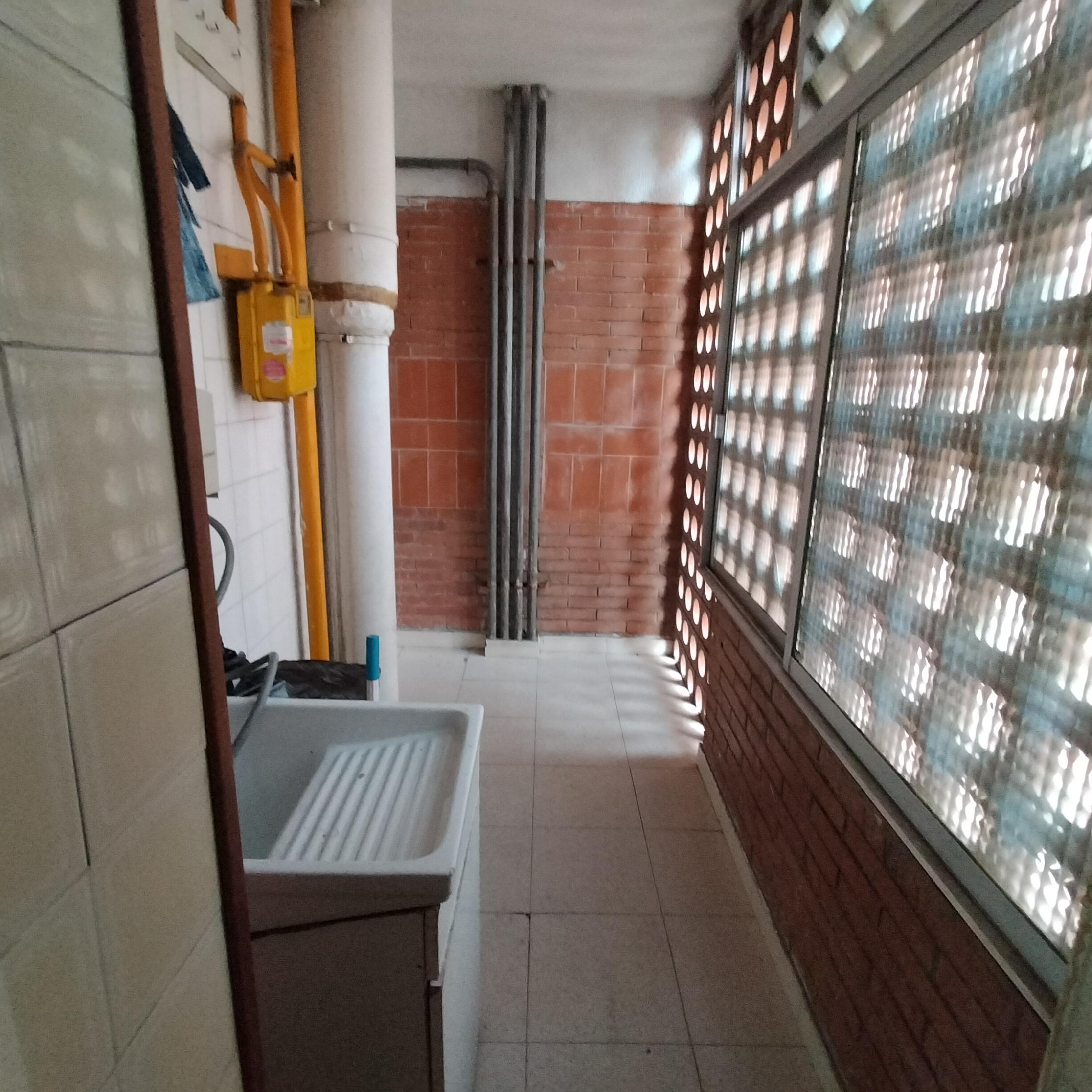 Imagen 10 Piso en venta en Sabadell / Junto a Parc Tauli