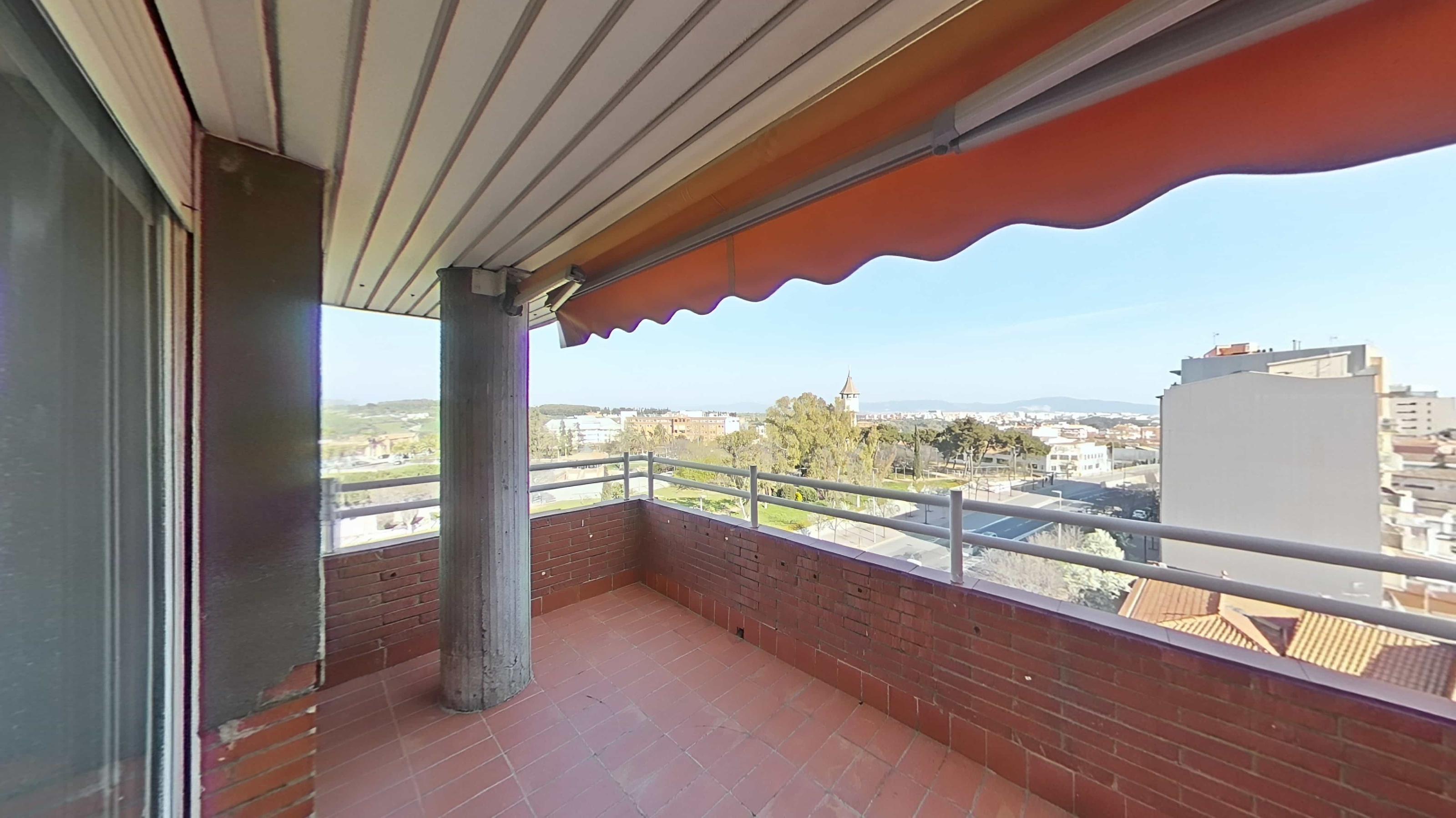 Imagen 2 Piso en venta en Sabadell / Junto a Parc Tauli