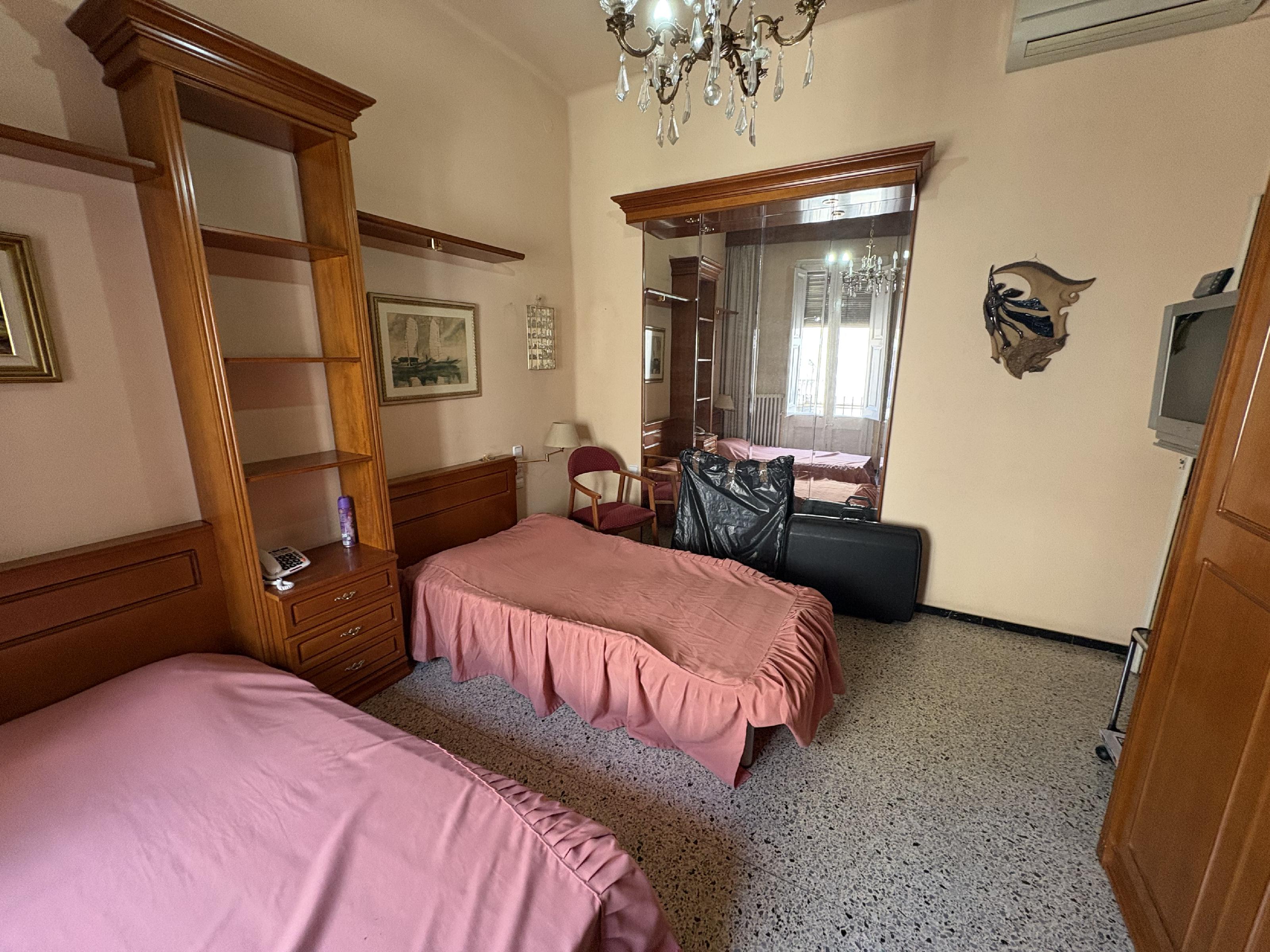Imagen 9 Casa Adosada en venta en Sabadell / Centre junto a calle Salut