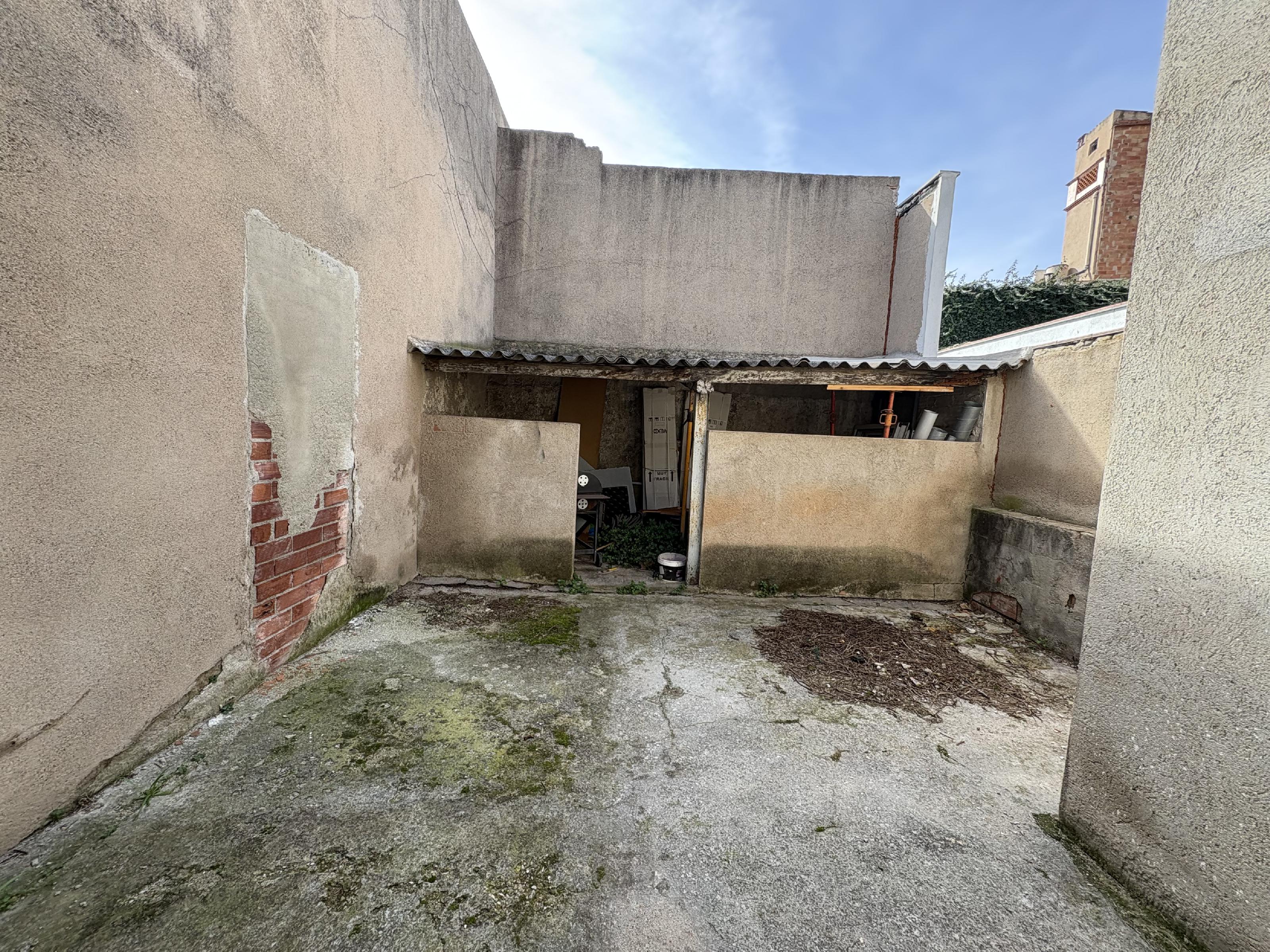 Imagen 12 Casa Adosada en venta en Sabadell / Centre junto a calle Salut