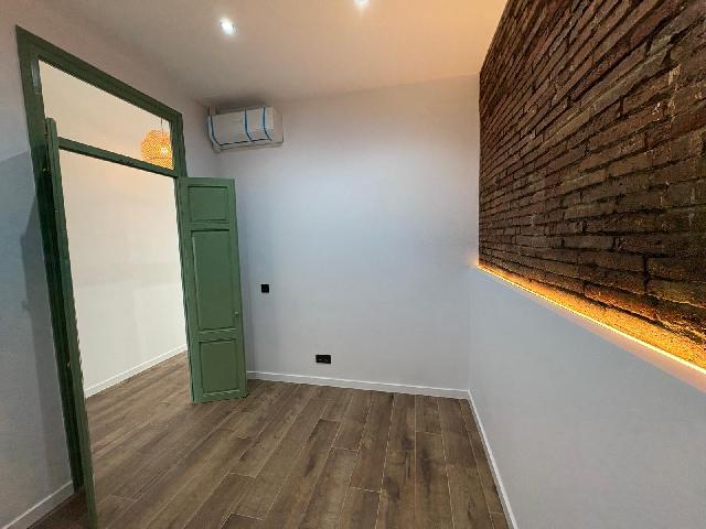 Imagen 28 Inmueble 300979 - Casa Adosada en venta en Sabadell / Reformado a estrenar, a 5 minutos de Renfe-Centro
