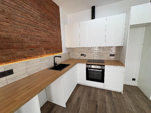 Imagen 31 Inmueble 300979 - Casa Adosada en venta en Sabadell / Reformado a estrenar, a 5 minutos de Renfe-Centro