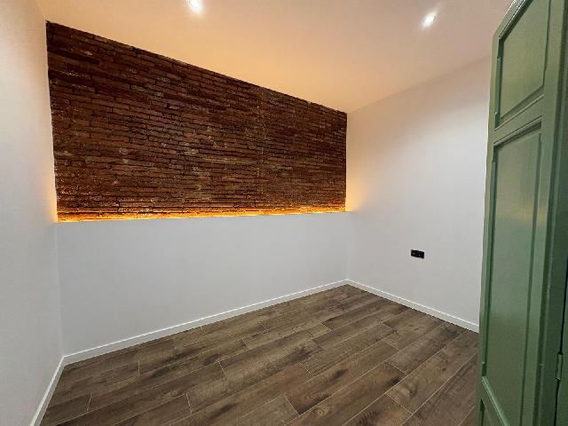Imagen 8 Inmueble 300979 - Casa Adosada en venta en Sabadell / Reformado a estrenar, a 5 minutos de Renfe-Centro
