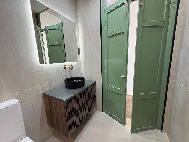 Imagen 29 Inmueble 300979 - Casa Adosada en venta en Sabadell / Reformado a estrenar, a 5 minutos de Renfe-Centro