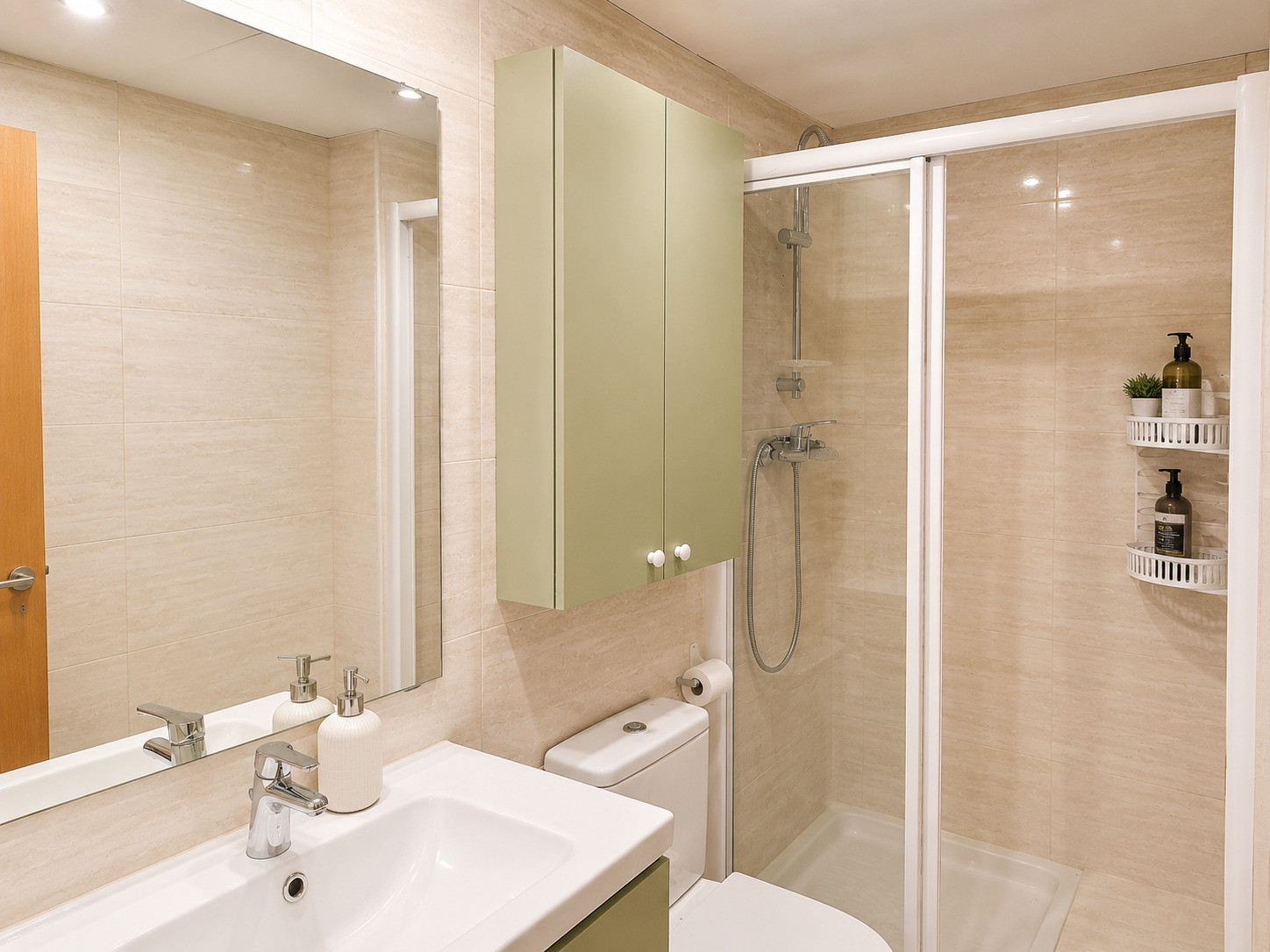 Imagen 16 Piso en venta en Cerdanyola Del Vallès / Al lado de Can Xarau