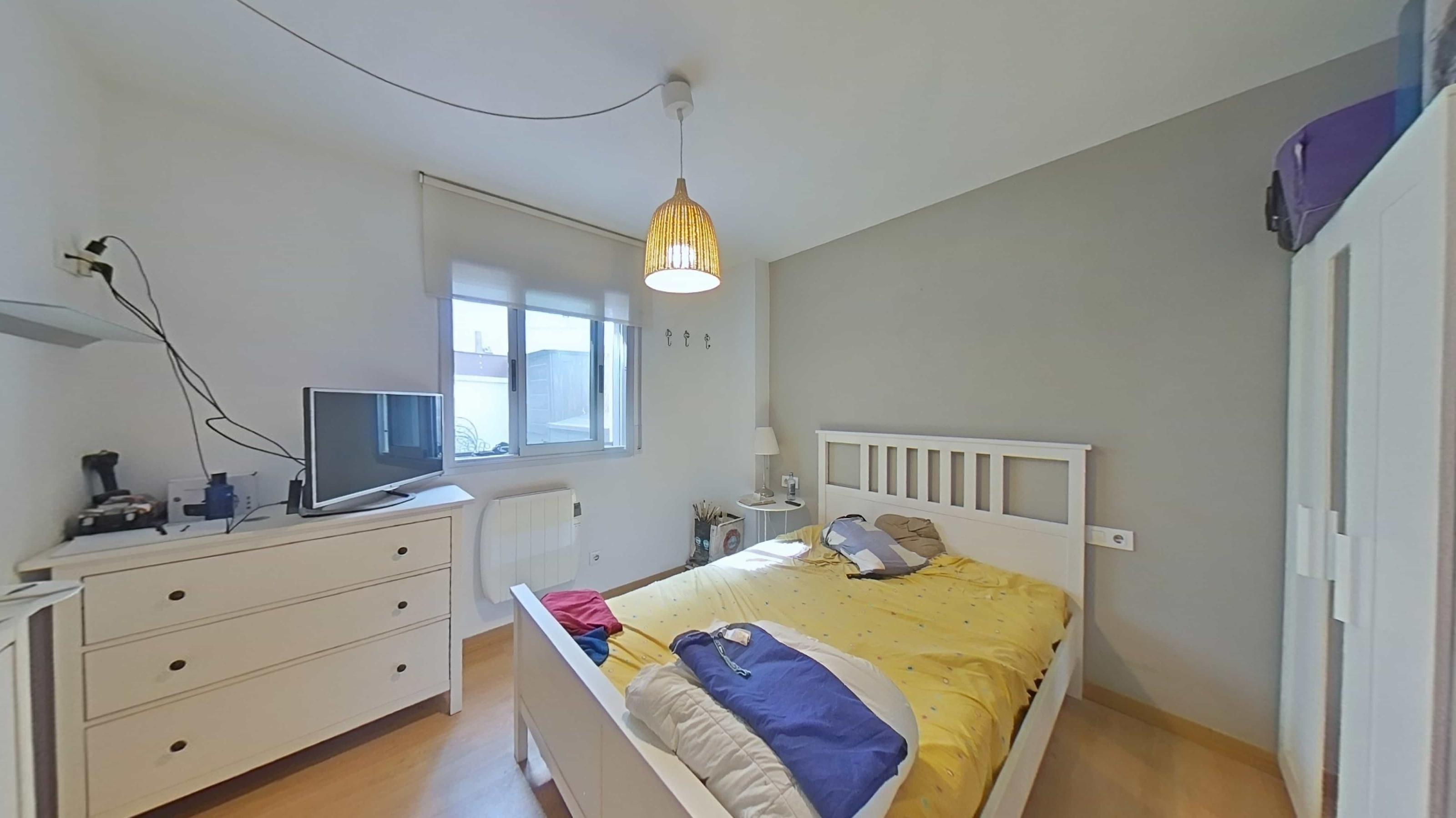 Imagen 15 Piso en venta en Cerdanyola Del Vallès / Al lado de Can Xarau