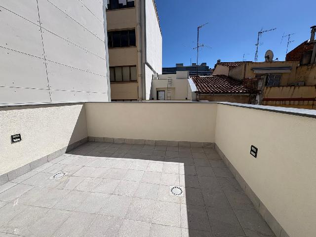 Imagen 12 Inmueble 301849 - Dúplex en alquiler en Sabadell / Nuevo a estrenar, en la misma Rambla de Sabadell.