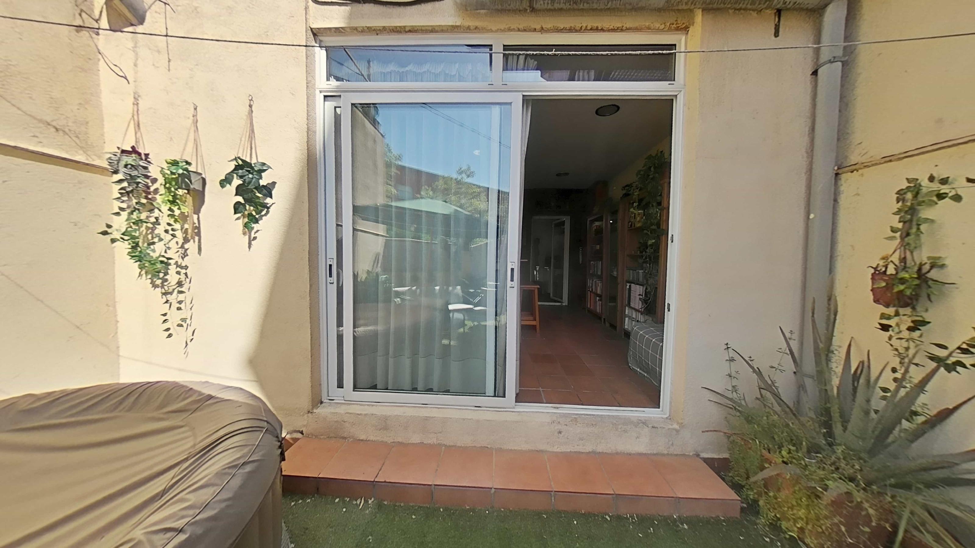 Imagen 4 Casa Adosada en venta en Sabadell / Poblenou junto al centro Civic 